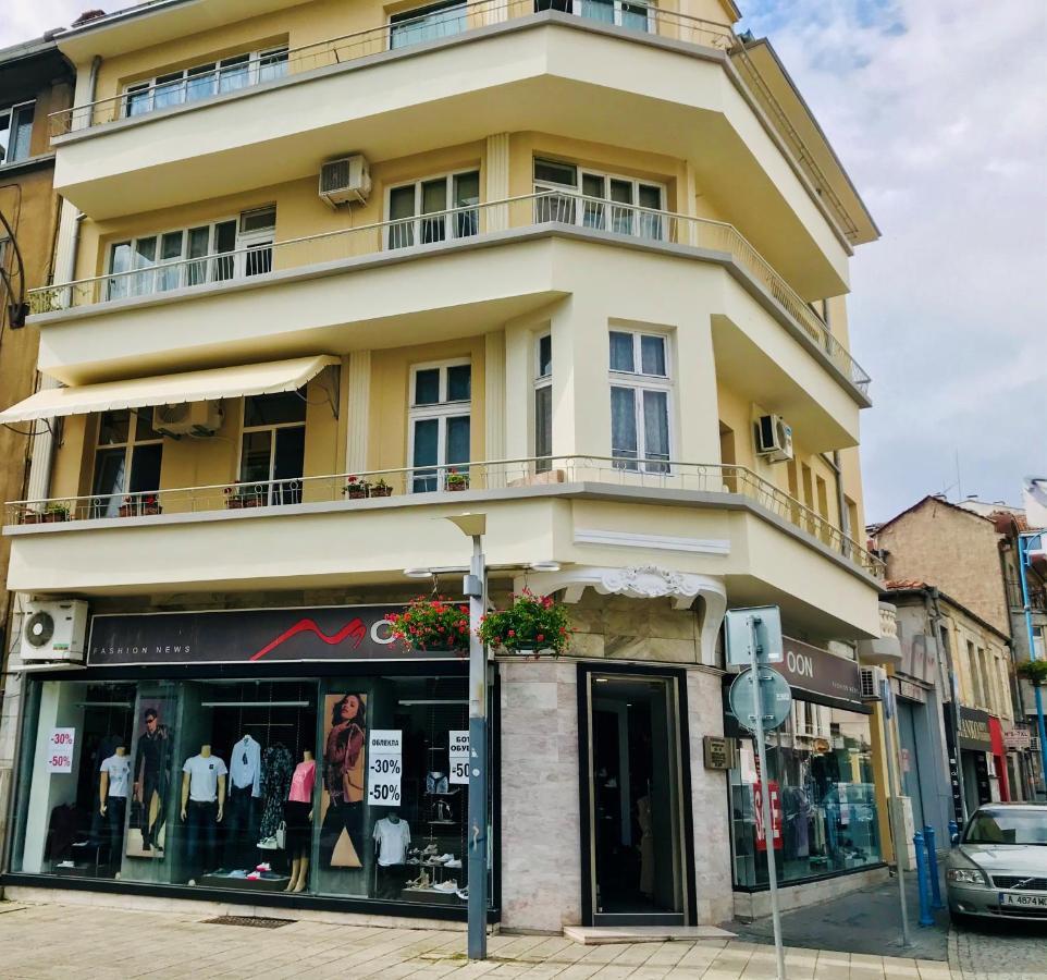 Luxury Nevena Apartment - Bogoridi Super Centre Burgas Exterior photo