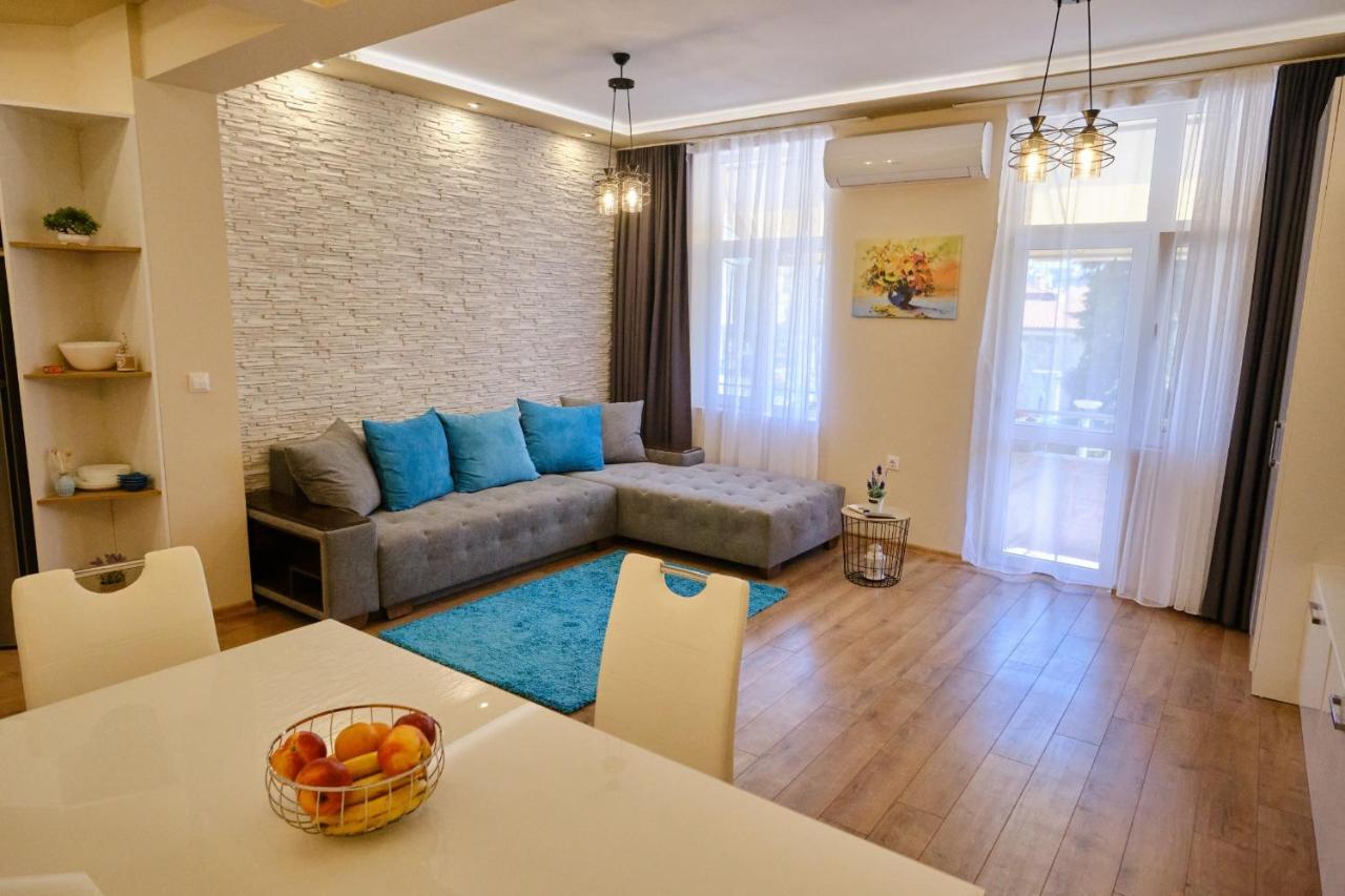 Luxury Nevena Apartment - Bogoridi Super Centre Burgas Exterior photo