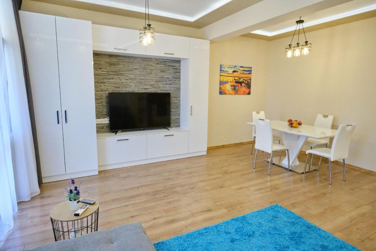 Luxury Nevena Apartment - Bogoridi Super Centre Burgas Exterior photo
